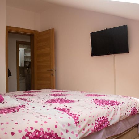 Apartman Mazic Nikšić Exteriör bild
