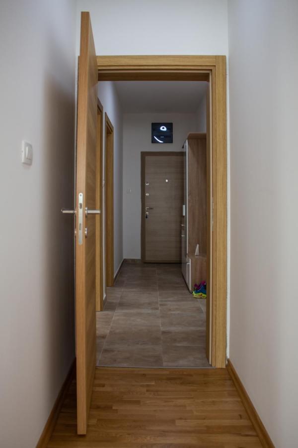 Apartman Mazic Nikšić Exteriör bild