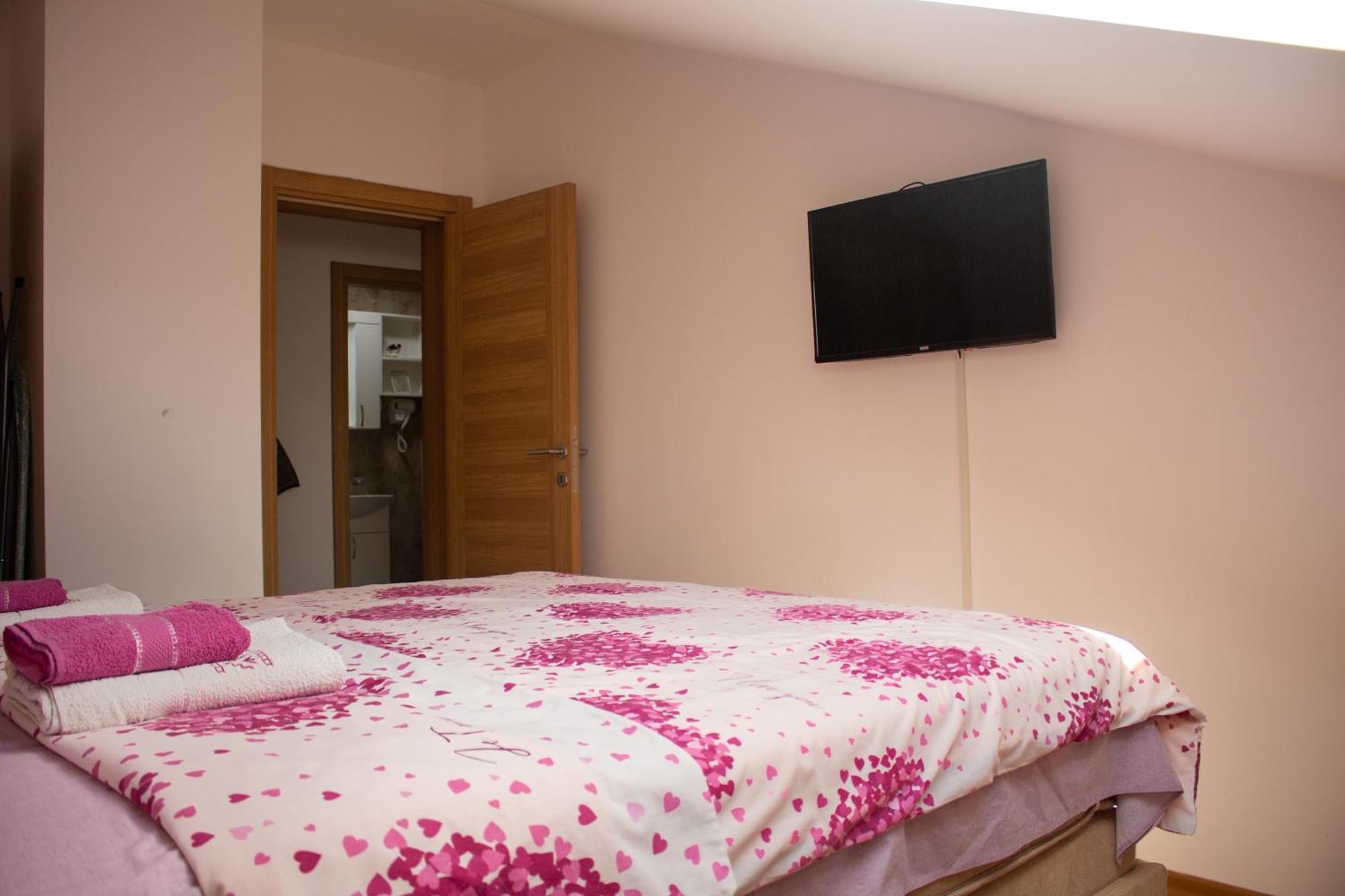 Apartman Mazic Nikšić Exteriör bild